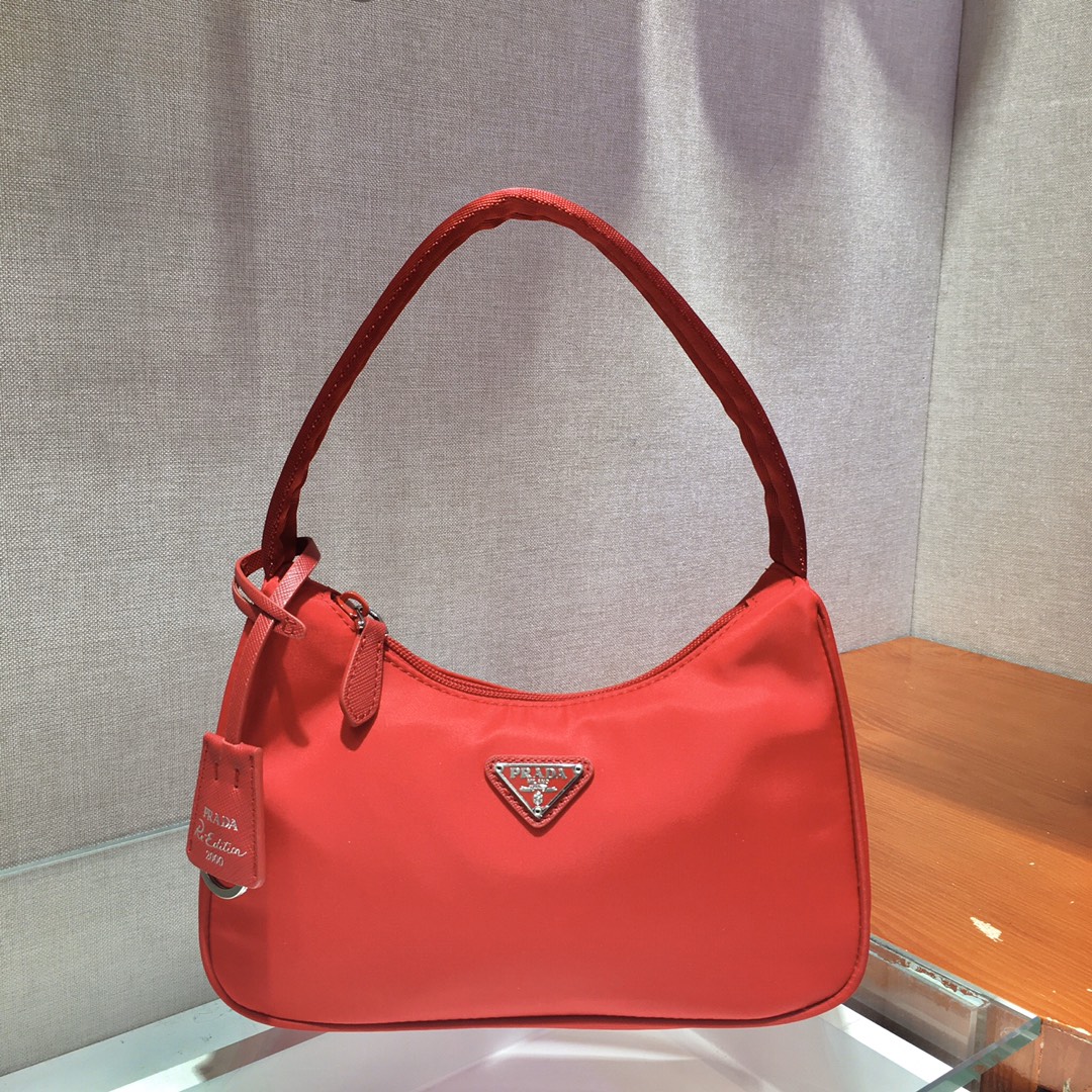 Prada Mini Re Nylon Re Edition 2000 Hobo Bag Handbag Red 1NE515